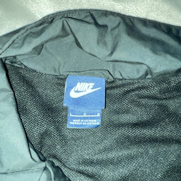Nike Track Jacket - Picture 2 of 3